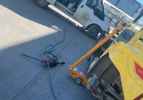 İş Makinesi Lastik Yol Yardım